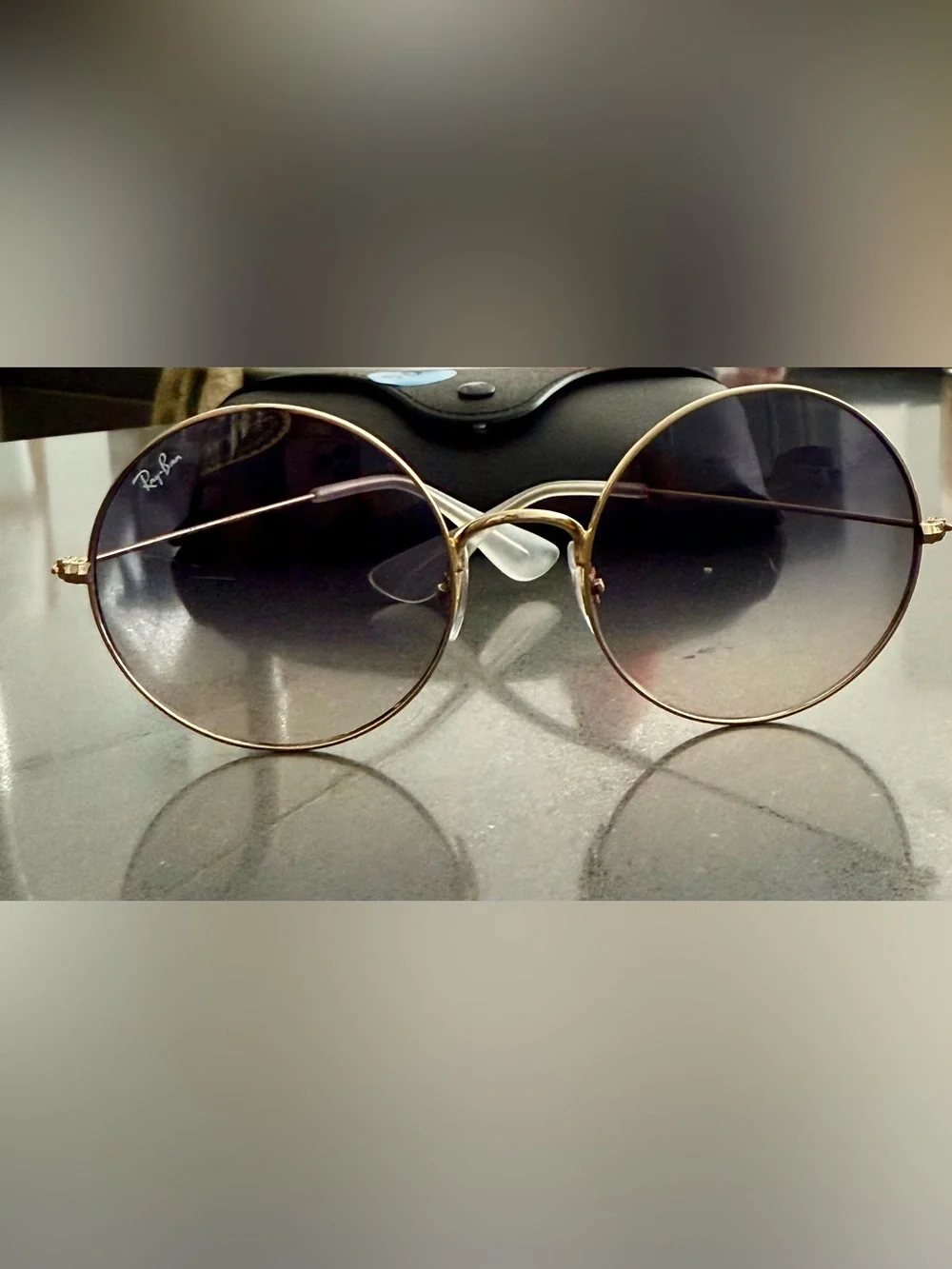 Ray-Ban Round Metal Sunglasses - Gold Frame with Gradient Gray Lenses